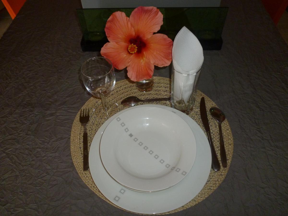 Chez Clenya Guesthouse La Ferme Екстер'єр фото