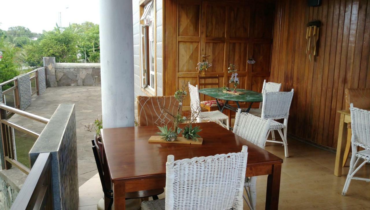 Chez Clenya Guesthouse La Ferme Екстер'єр фото