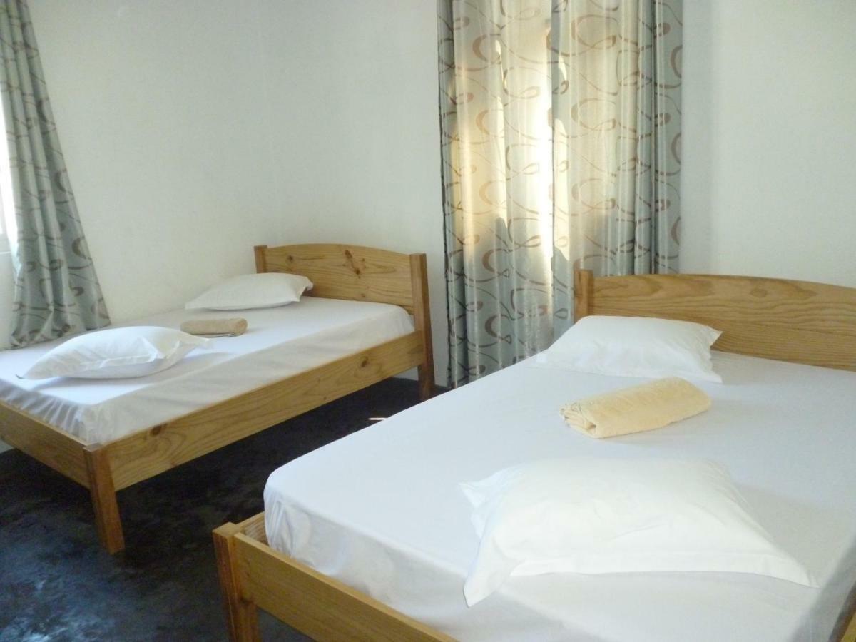 Chez Clenya Guesthouse La Ferme Екстер'єр фото